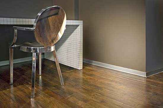 Плинтус алюминиевый. Браш серебро. 60 мм BTBS 60A