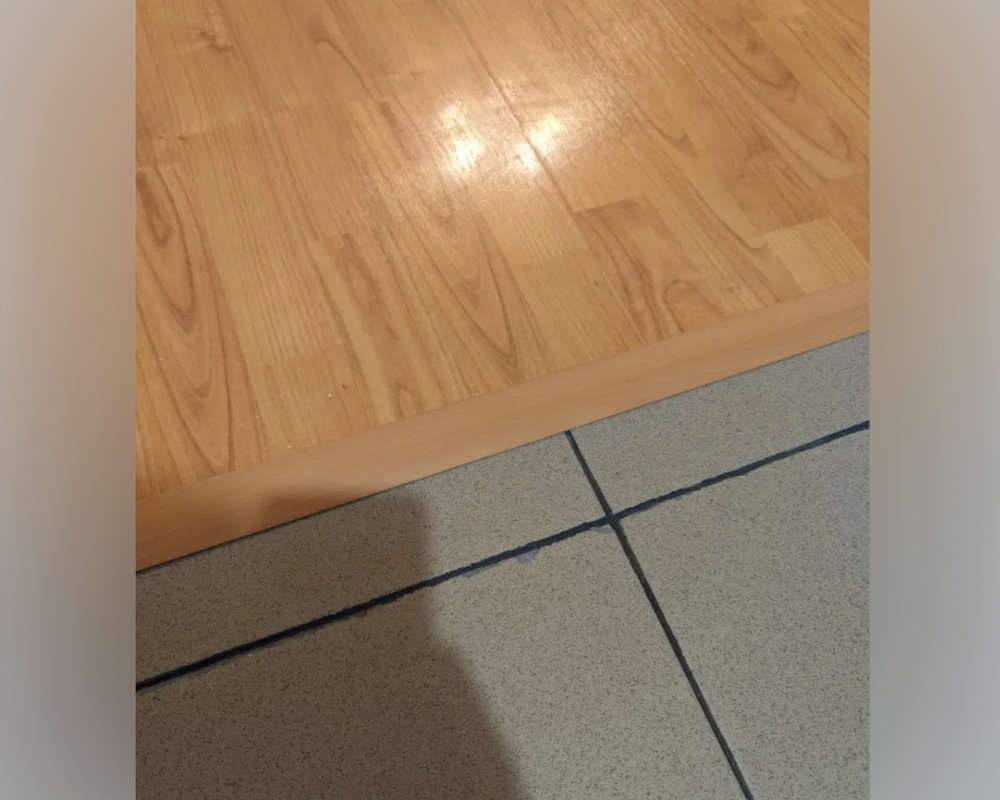 Самоклеящийся порог ЛС 35.1800.4088 Орех