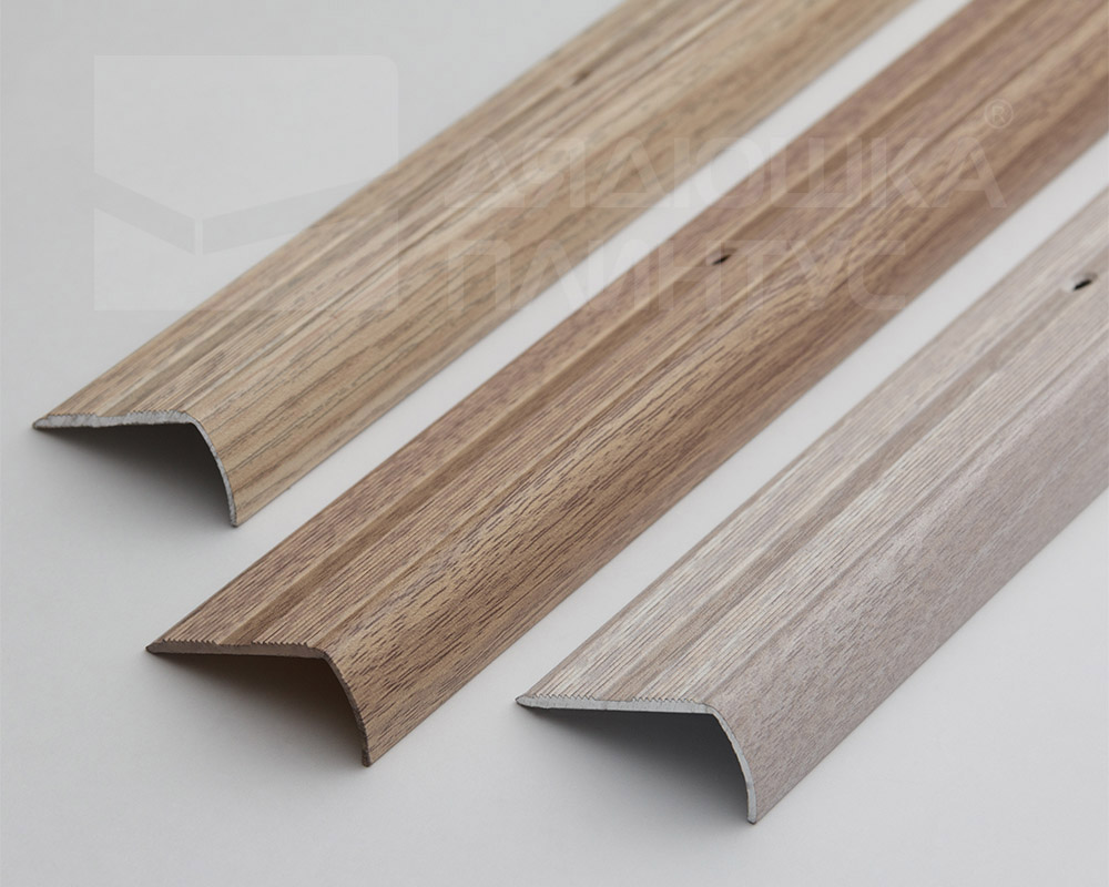 Порог угловой ПУ 06.900.01л Серебро