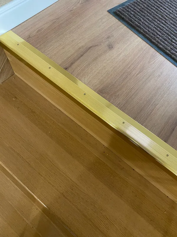 Порог угловой ПУ 02.900.091 Дуб темный