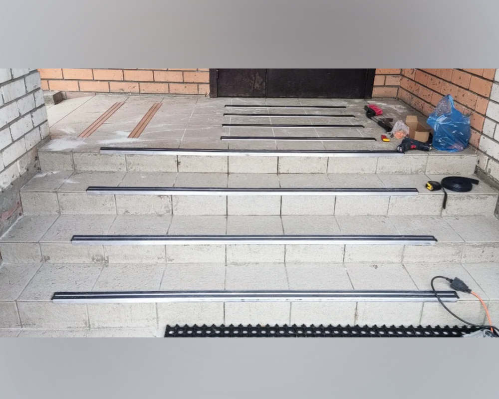 Порог одноуровневый ПС 08.2700.04 Бронза