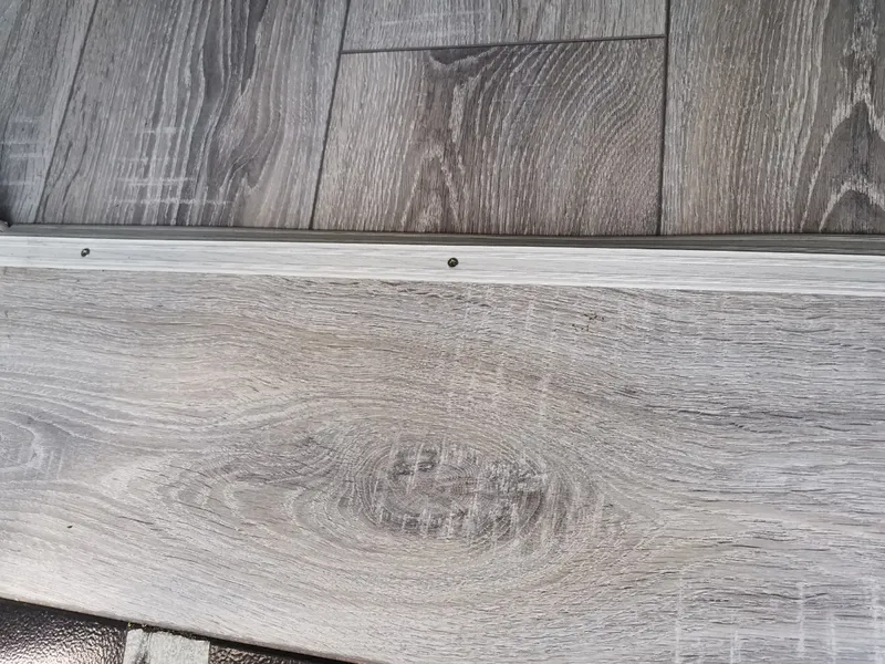 Порог угловой ПУ 03.900.083 Бук