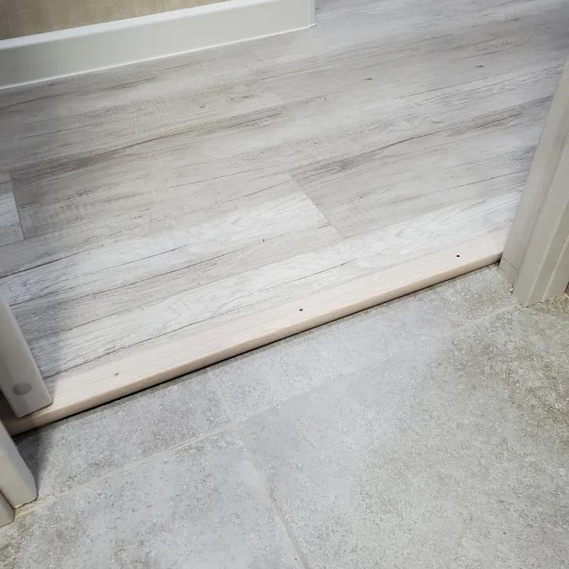 Порог угловой ПУ 06.900.084 Дуб универсал