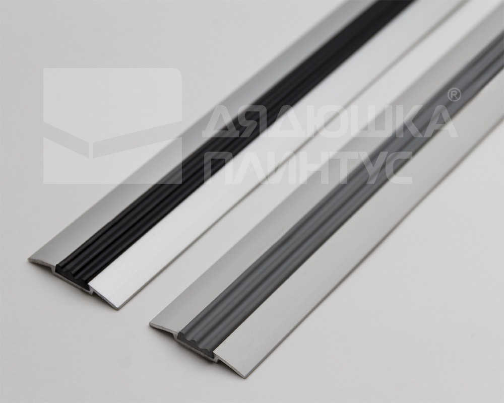 Порог одноуровневый ПС 08.900.01лч Серебро