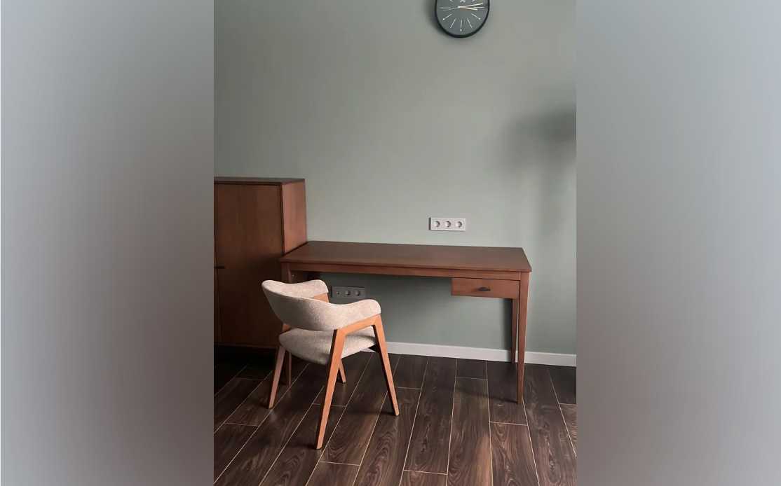 Плинтус кедр Стоунвуд. 60 60мм 2,35м Белый