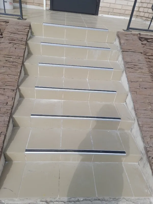 Порог угловой ПУ 71.2700.215 Черный