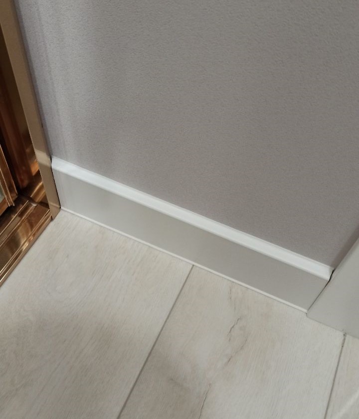 Плинтус ПВХ Смартпрофайл DurableSmart 80 80мм 2,4м Белый под покраску