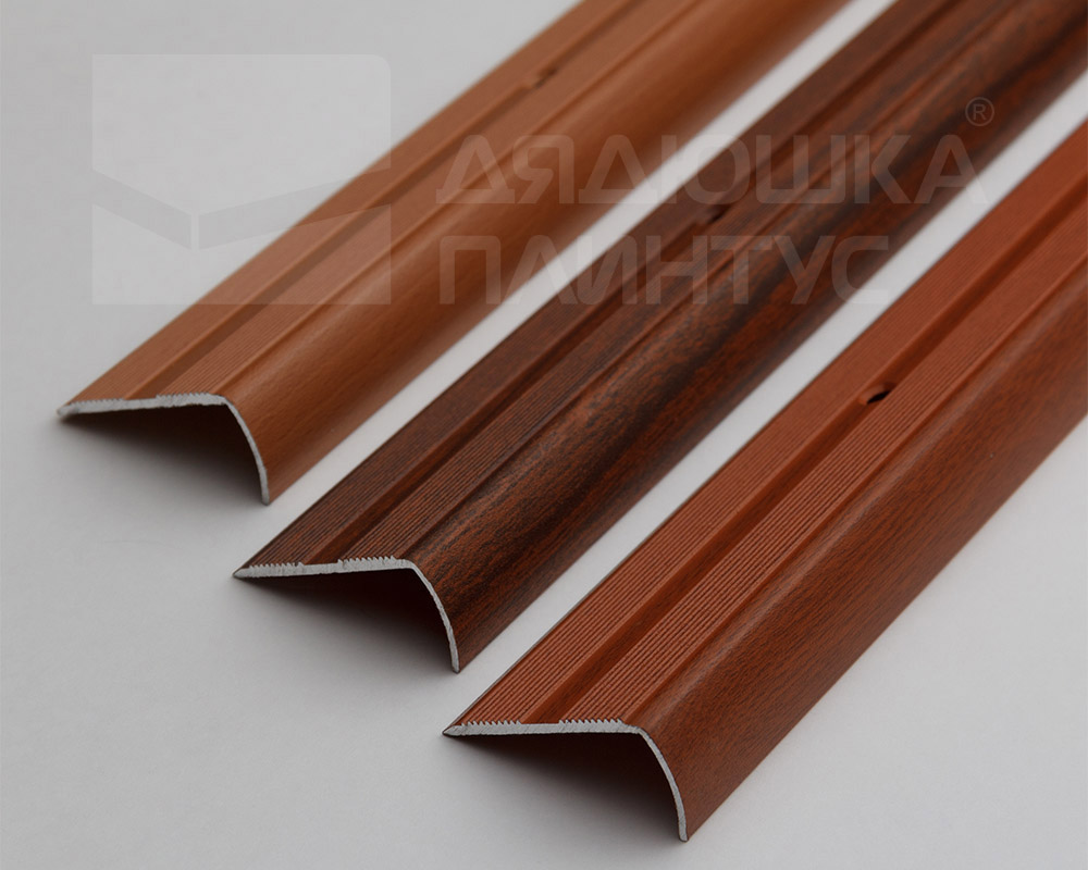 Порог угловой ПУ 06.900.01л Серебро