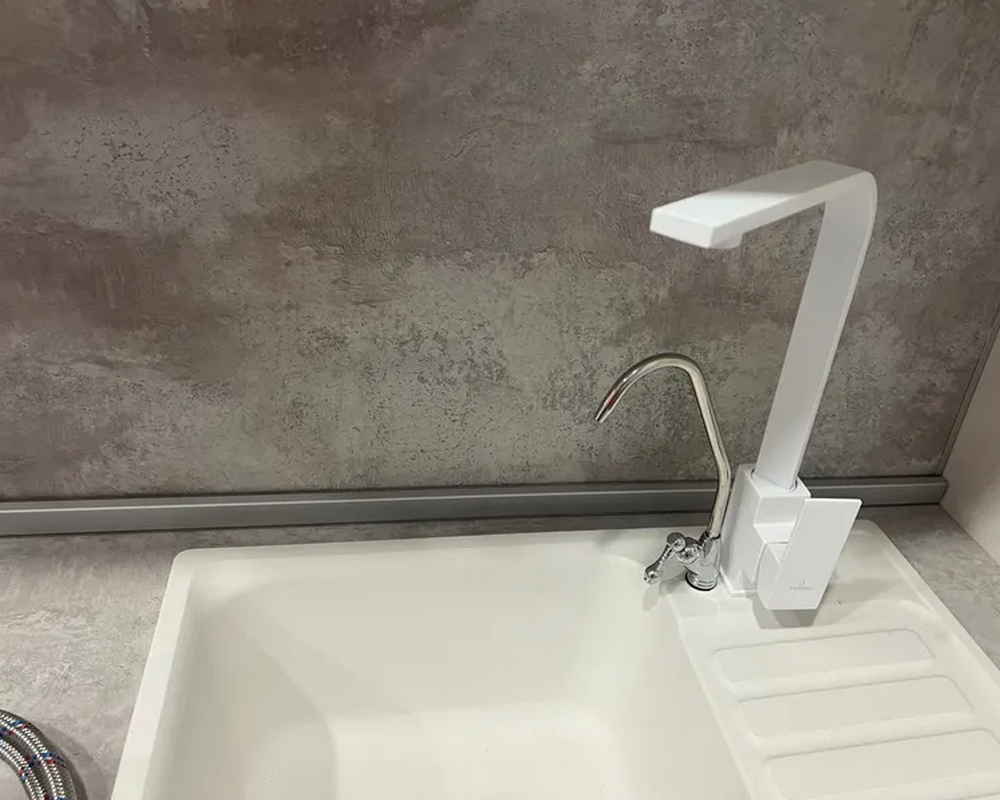 Плинтус для столешниц прямоугольный Алюминий 25*10мм 3,05м. Серебро