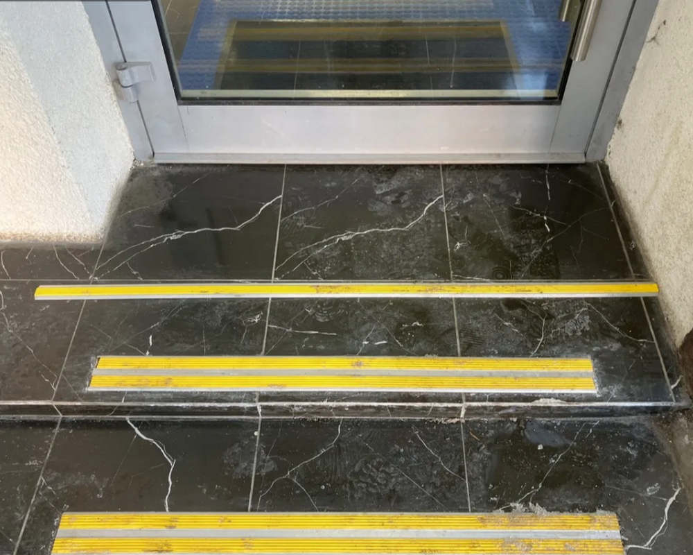 Порог одноуровневый ПС 08.2700.204л Бронза анод