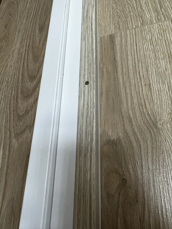 Порог угловой ПУ 03.900.091 Дуб темный