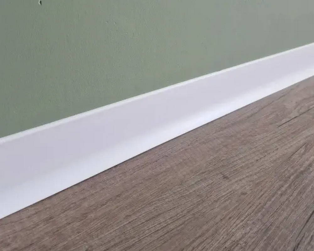 Плинтус из полистирола высокой плотности Волшебная Палочка 60*20*2000. MSPOL 122 Белый под покраску