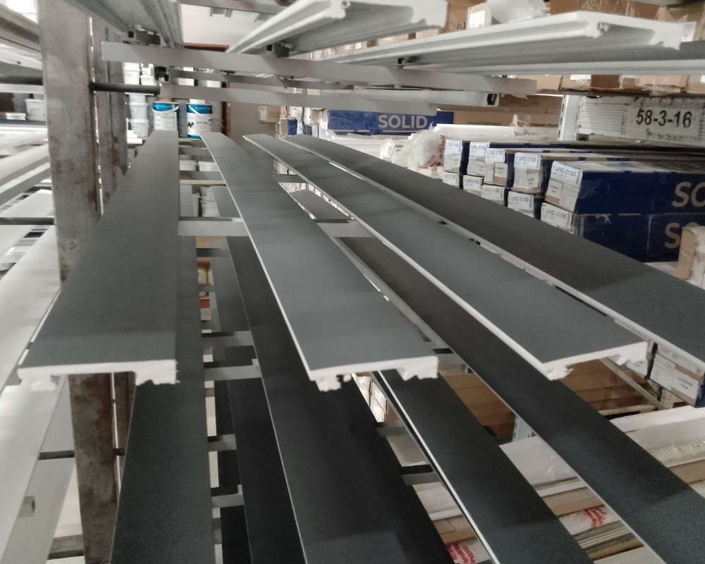 Плинтус СОЛИД 1 UHD 19/80С 80*15*2000. Окраска включена в стоимость