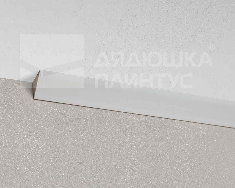 Молдинг из полистирола высокой плотности HI WOOD TR20 20мм х 20мм х 2,0м.